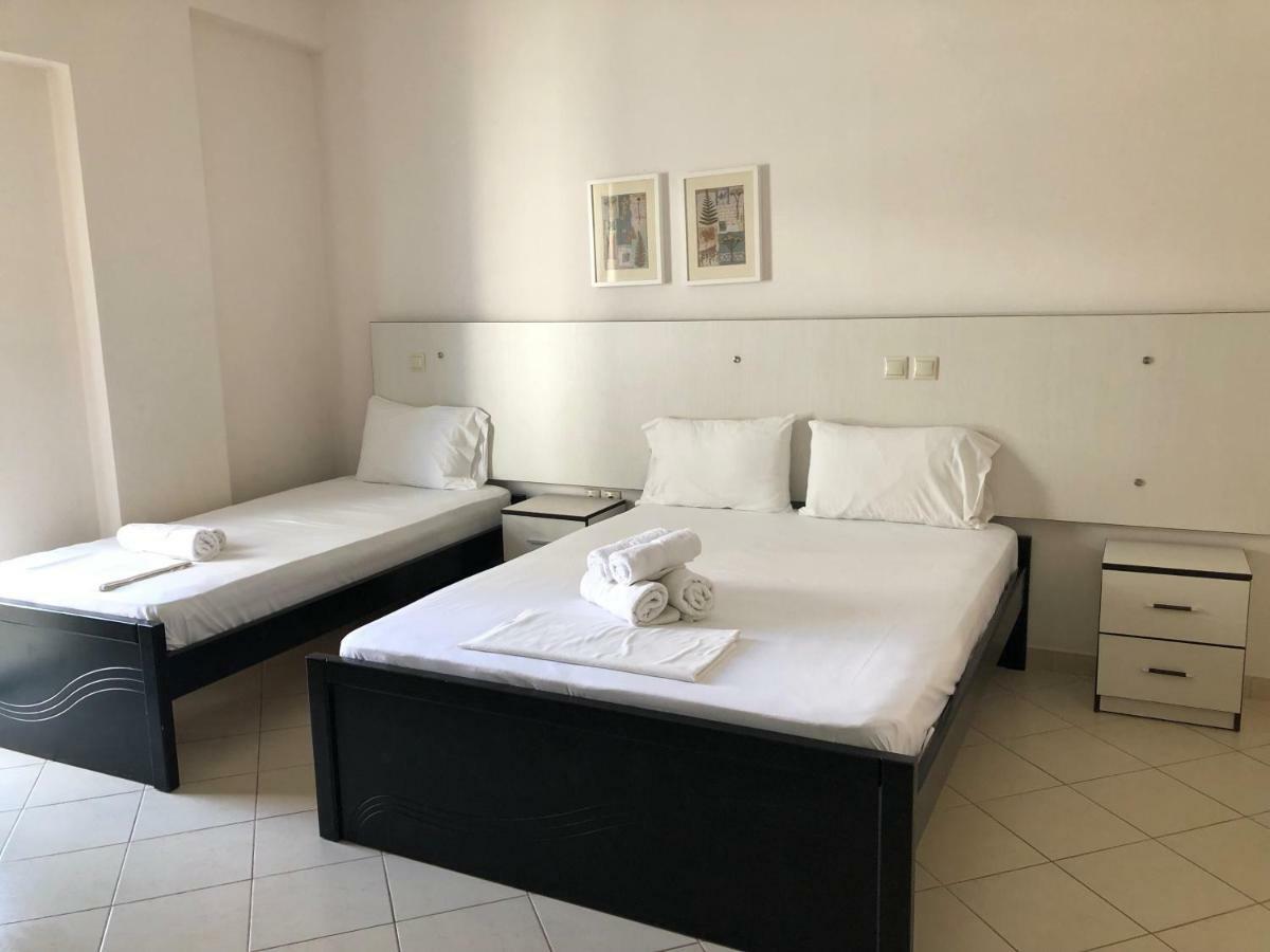 Rondos Hotel Himare Exterior photo