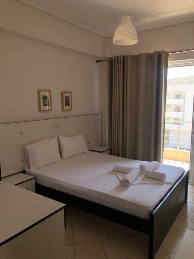 Rondos Hotel Himare Exterior photo